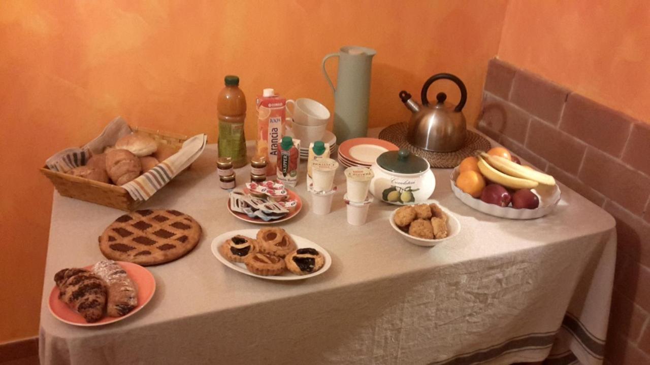 B&B La Mita Giuliano di Roma Exteriör bild